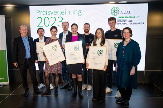 v.l.n.r.: Dieter Brübach (stv. Vorsitzender von B.A.U.M.), Lukas Weimann, Dr. Christine Prauschke, Martin Oldeland (stv. Vorsitzender von B.A.U.M.), Dr. Daniela Büchel, Florian Pachaly, Karla Magruder, Fabian Eckert, Yvonne Zwick (Vorsitzende von B.A.U.M.)